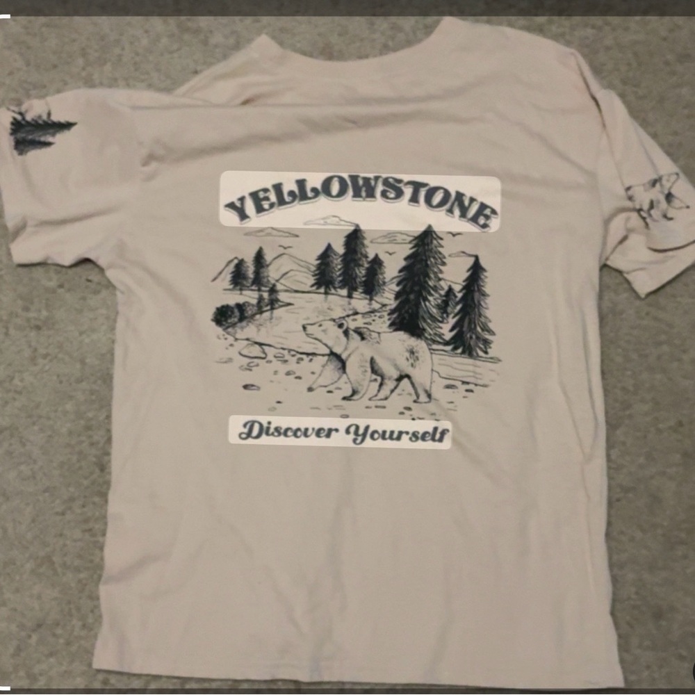 Yellowstone Men's Adventure Tee - Light Tan
